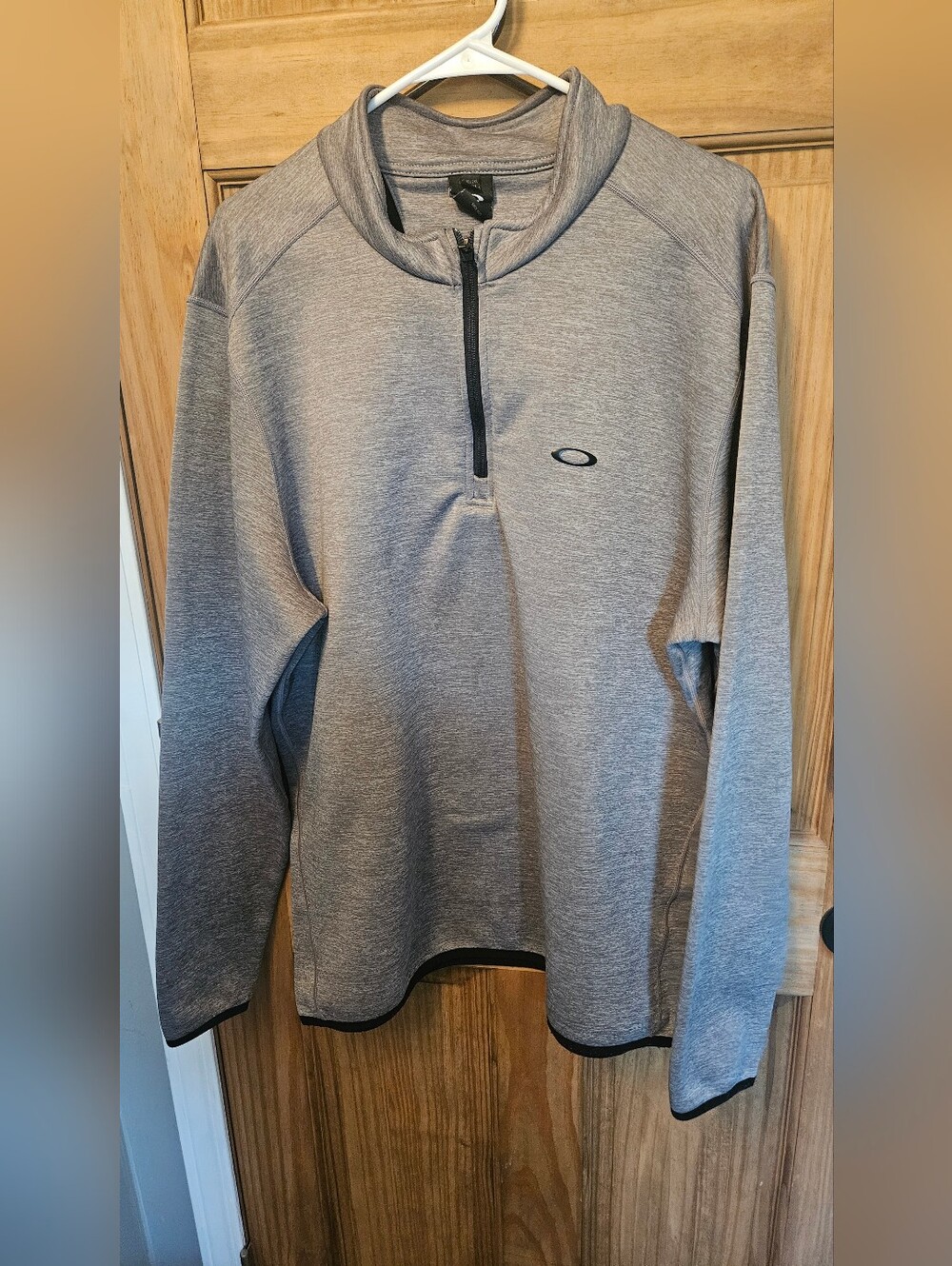 👨Men's Oakley Half-Zip Performance Pullover